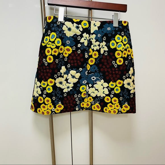 NWOT RACHEL by Rachel Roy polyester/spandex skirt...